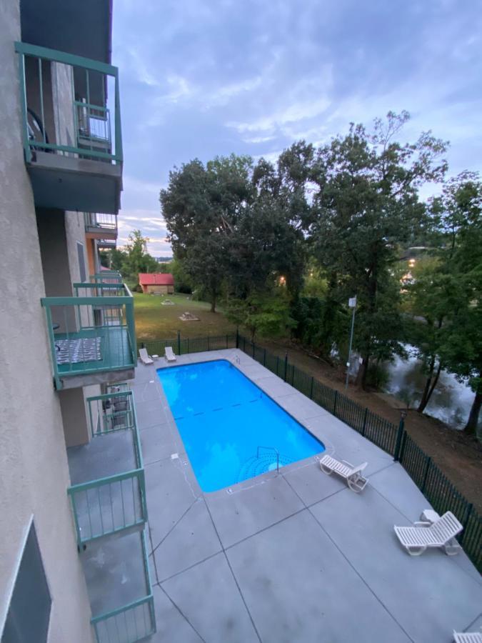 River Place Condos #504 2Bd Пиджен Фордж Екстериор снимка